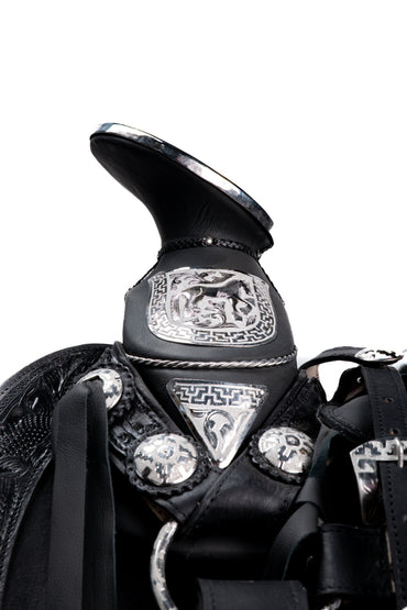 MONTURA COLA DE PATO NEGRA CON CANTINA GUARDA CINCELADAS MEDIA GALA Y HERRAJE EN ACERO MONEL