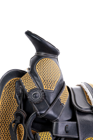 MONTURA BORDADA EN HILO DE ALGODÓN AMARILLO VAQUETA NEGRA CUADRADA