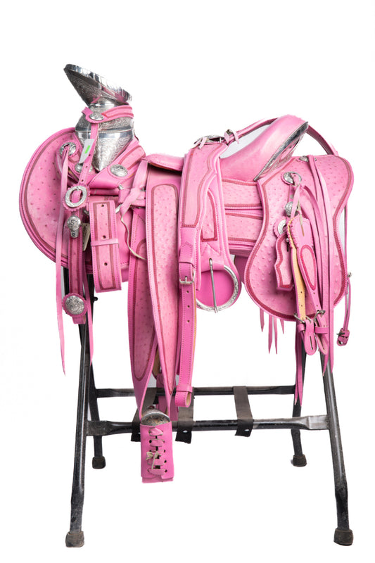 MONTURA COLA DE PATO CINCELADA A MANO ROSA FUSTE Y HERRAJE MONEL