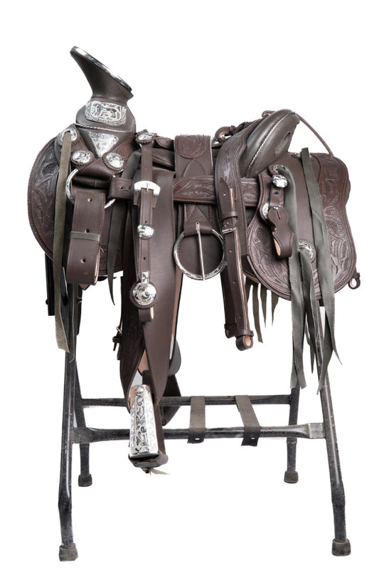 MONTURA COLA DE PATO CON CANTINA GUARDA CINCELADAS CHOCOLATE MEDIA GALA Y HERRAJE DE ACERO MONEL