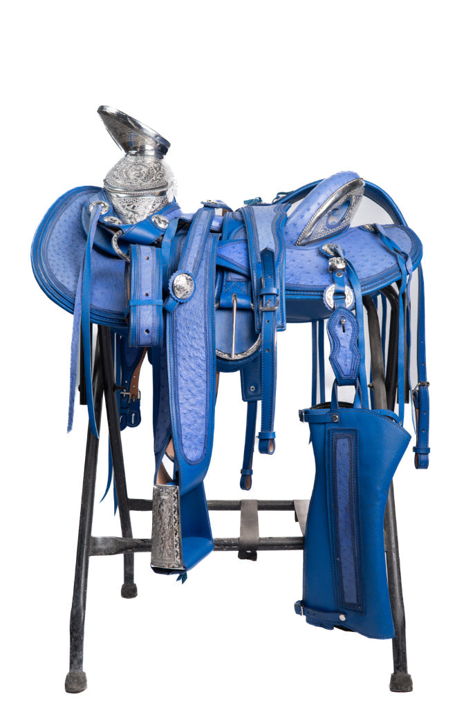 MONTURA EN PIEL DE AVESTRUZ COLA DE PATO AZUL FUSTE Y HERRAJE DE ACERO MONEL